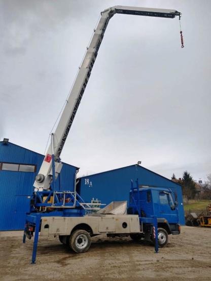 Dźwig dekarski Klaas K24-29. 29 metrów 1000kg udźwigu