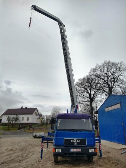 Dźwig dekarski Klaas K24-29. 29 metrów 1000kg udźwigu