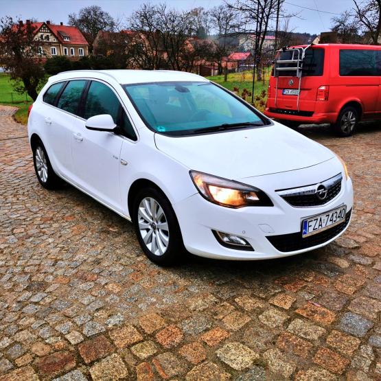 Samochód osobowy Opel Astra 1.7 CDTI DPF Sports Tourer