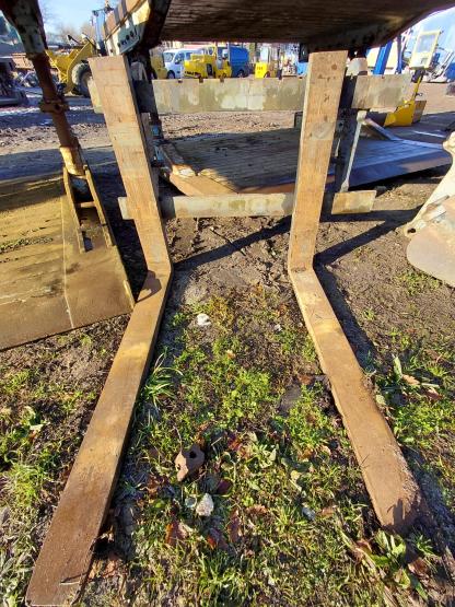 Widły do ładowarki kołowej Kramer (1)