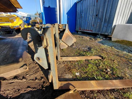 Widły do ładowarki kołowej Kramer (3)