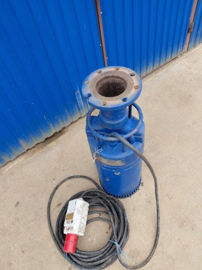 Profesjonalna Pompa Zatapialna PUMPEX P 3000 VC (3)